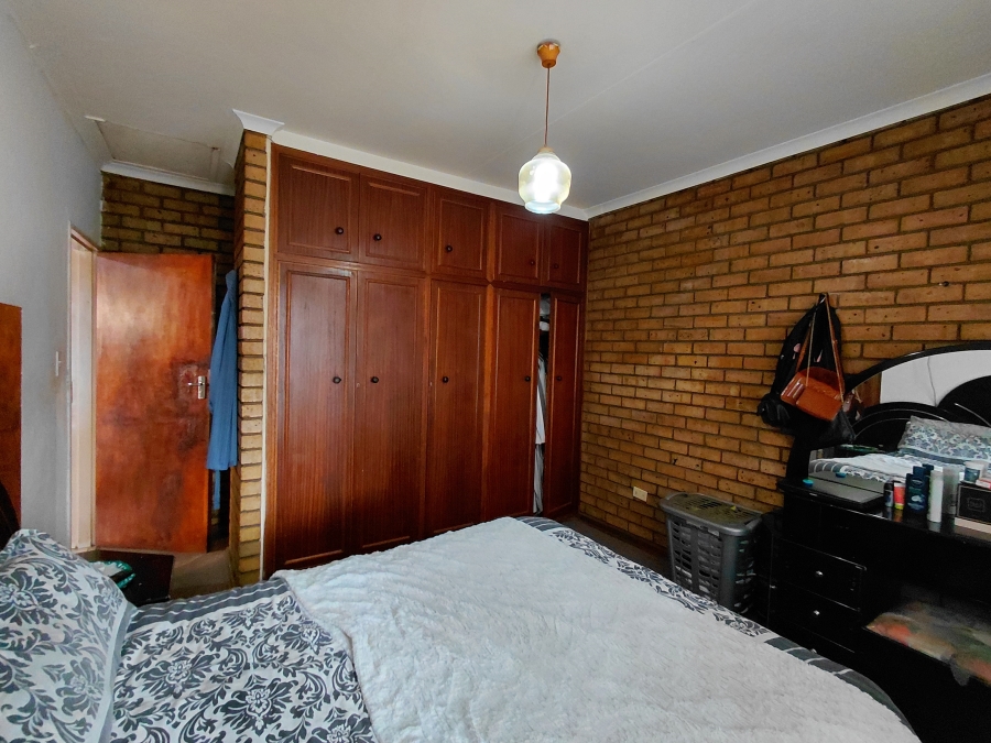 To Let 3 Bedroom Property for Rent in Roosheuwel North West